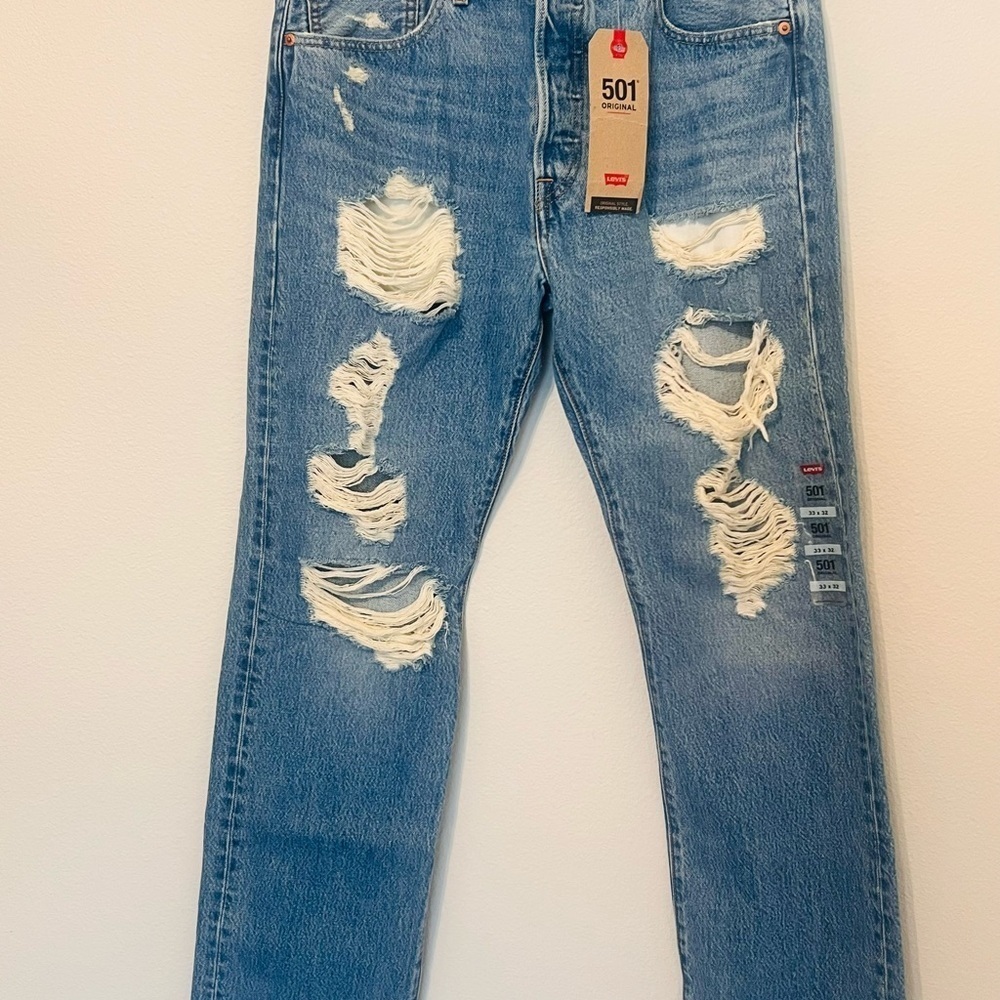 Levi's Men's 501 Original-Fit Button Fly Ripped Denim Jeans SZ 33x32